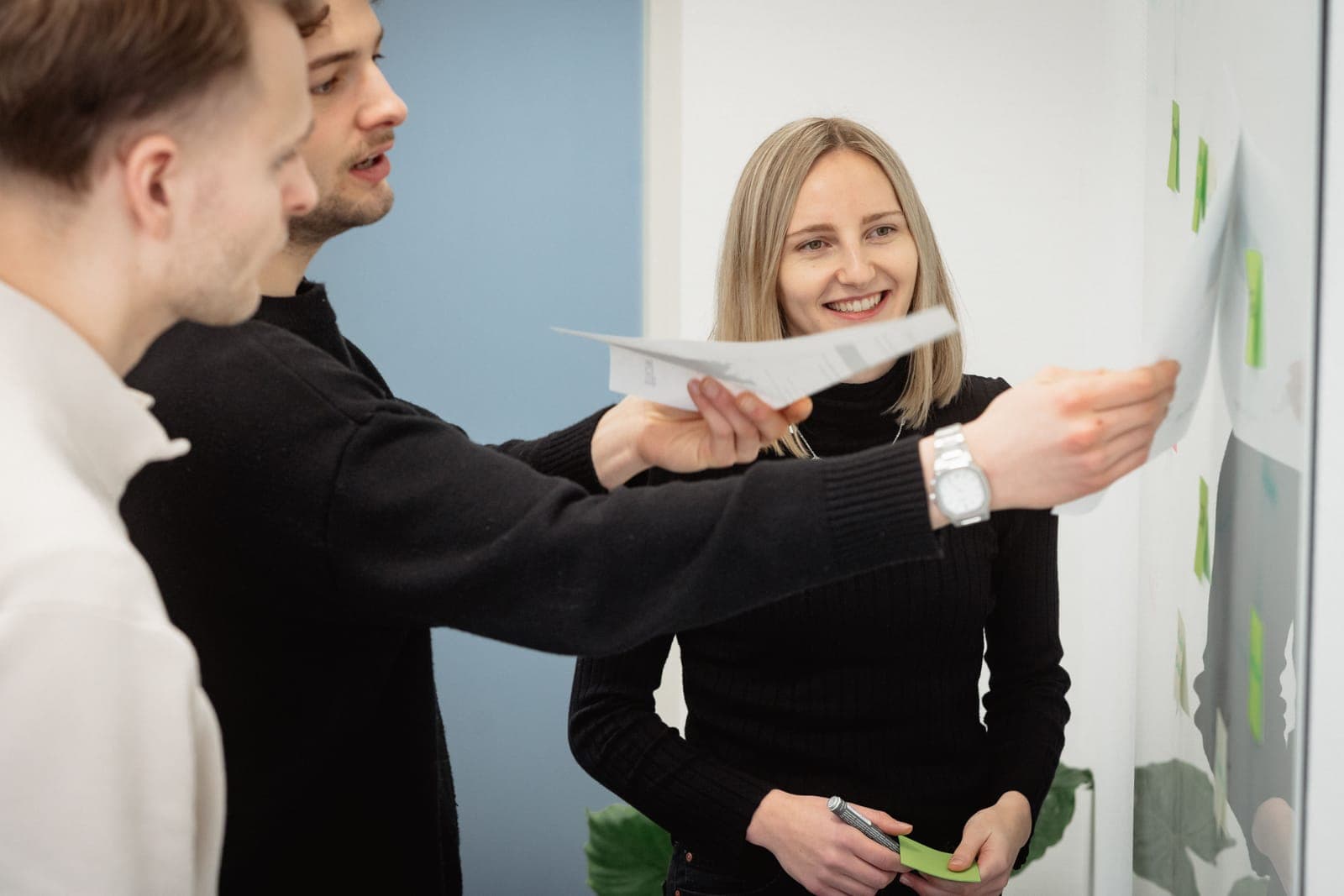 Projektplanung am Whiteboard bei swipeflow